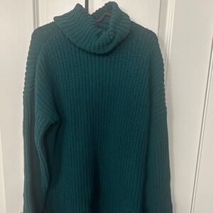 Abercrombie Sweater - Small